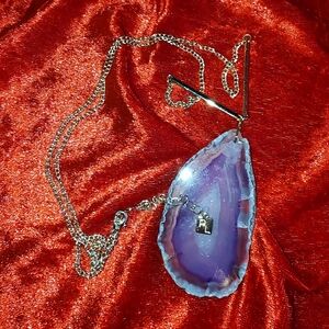 Park Lane Sliced Agate In Purple With A Gold Tone Chain